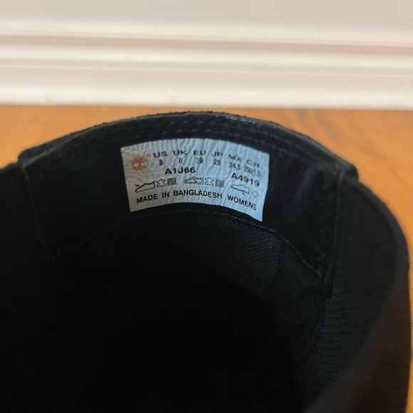 Black Timberland Boots, Size 8. - Picture 4 of 6